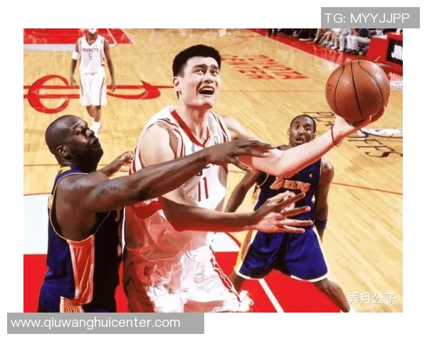 姚明奥尼尔韦德卡特齐聚中国赛现场引发球迷热议 姚明奥尼尔韦德卡特齐聚中国赛现场引发球迷热议